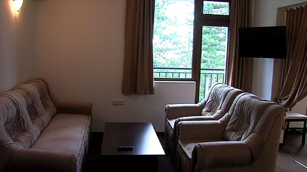 Motel Koziyat Rog Malko Tŭrnovo Exterior foto
